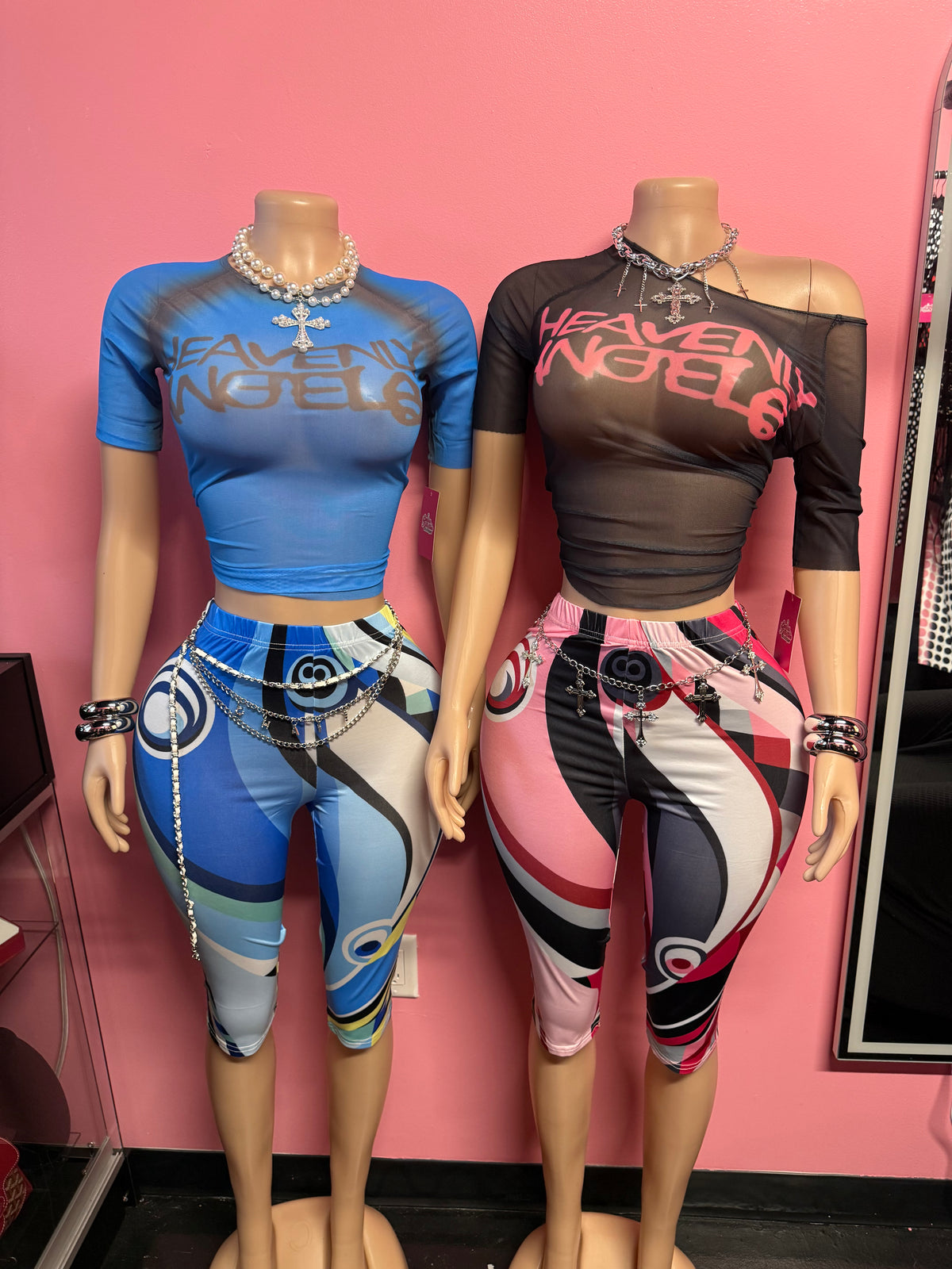 “Mind Games Capris”